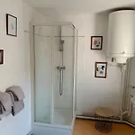 T2 Vue Sur Loire Local Velo Apartment *