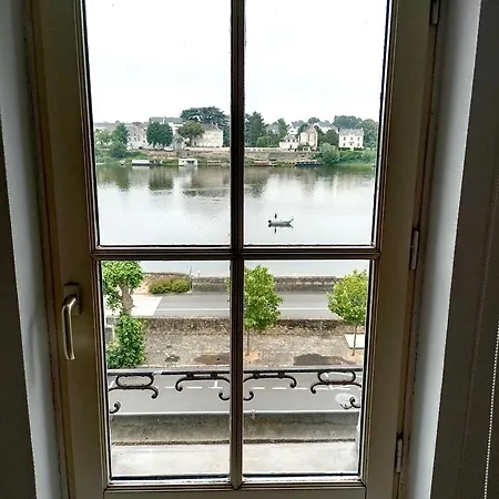 T2 Vue Sur Loire Local Velo Saumur