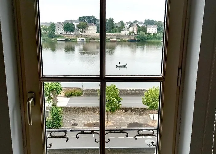 T2 Vue Sur Loire Local Velo Saumur